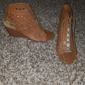 Lace-up Ankle Wedged Sandals